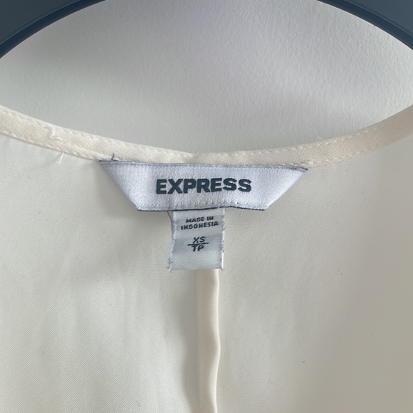 Express Tie Blouse - Picture 2 of 7